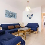 Spacious & Comfy Seaside Flat